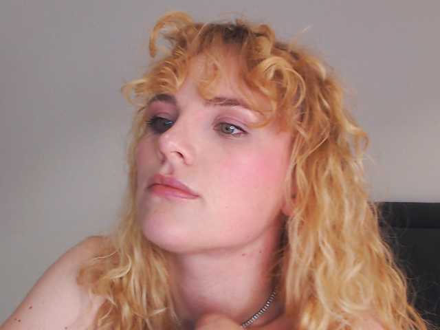 AnnaEvv live webcam show