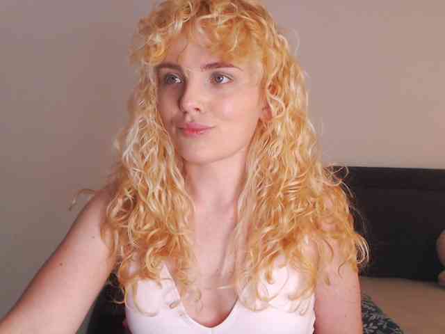 AnnaEvv webcam