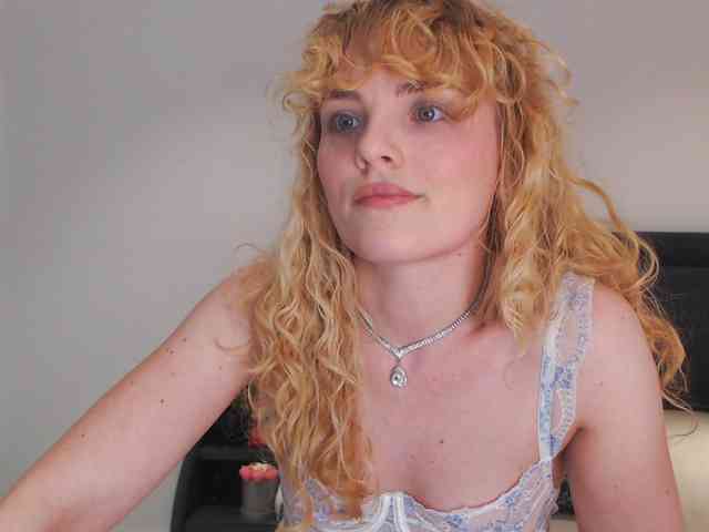 AnnaEvv webcam