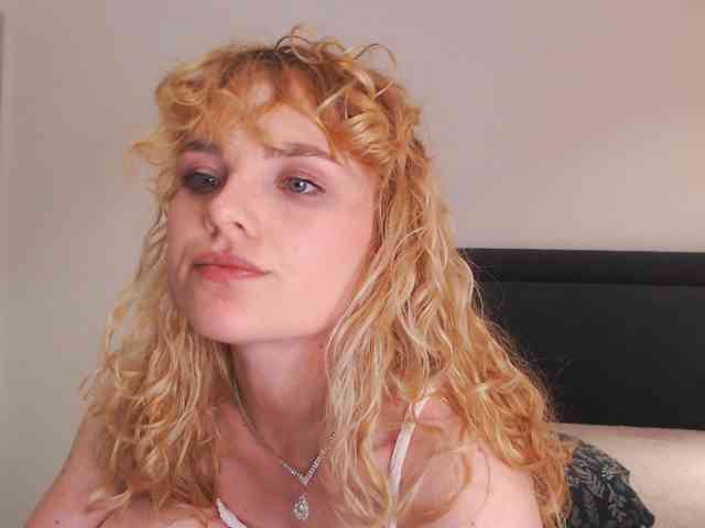 AnnaEvv webcam
