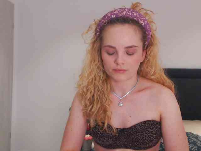 AnnaEvv webcam