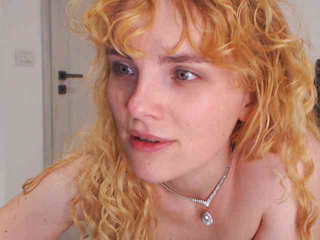 AnnaEvv webcam