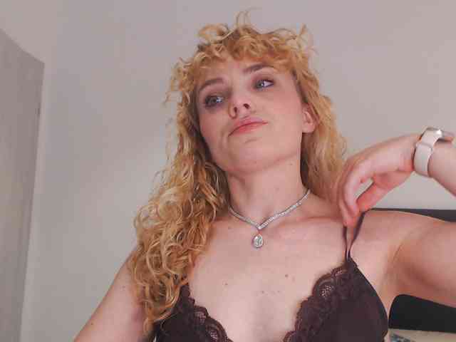 AnnaEvv webcam