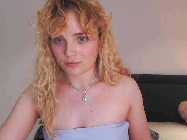 AnnaEvv webcam