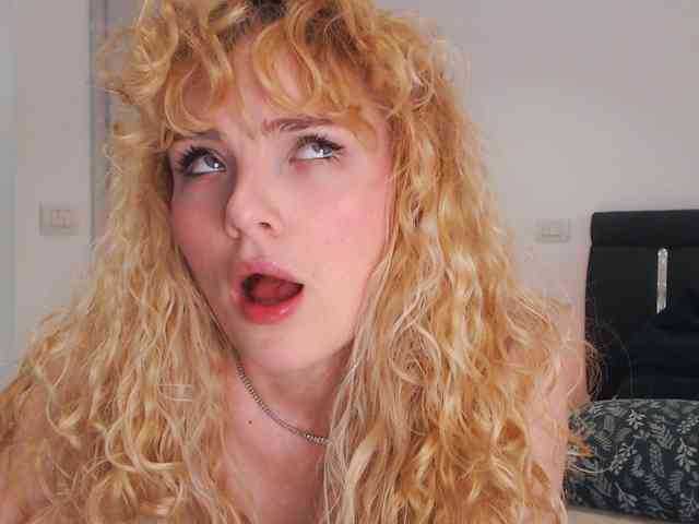 AnnaEvv webcam