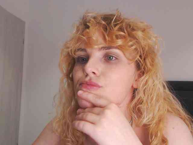 AnnaEvv webcam