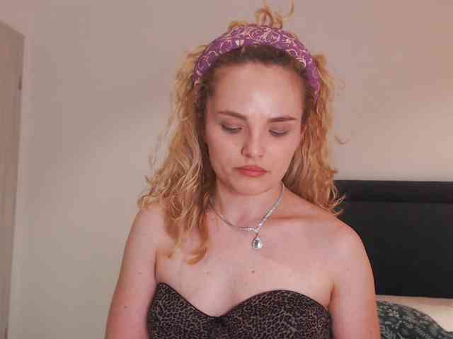 AnnaEvv webcam