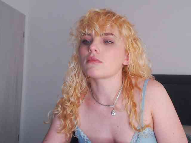 AnnaEvv webcam