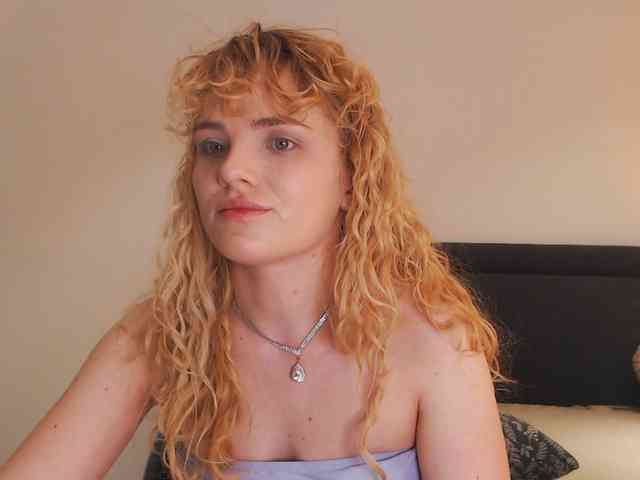 AnnaEvv webcam