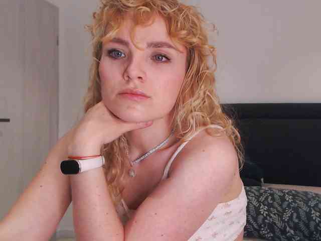 AnnaEvv webcam