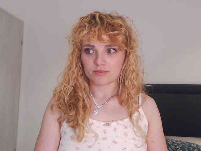AnnaEvv webcam