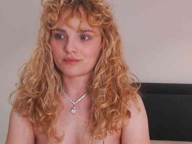 AnnaEvv webcam