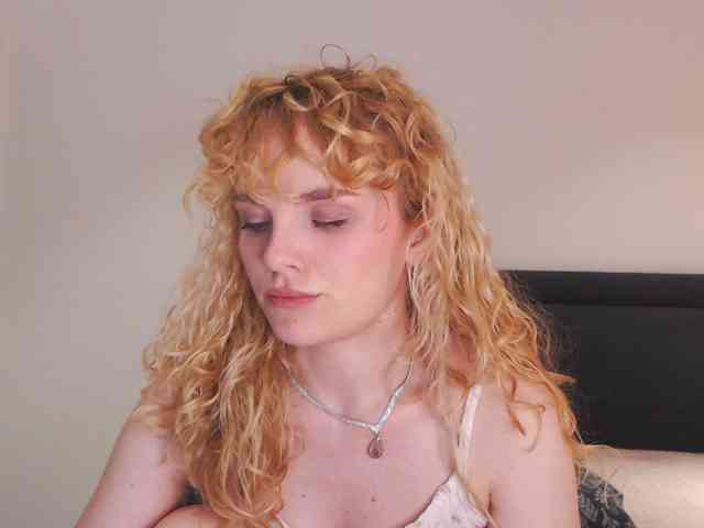 AnnaEvv webcam