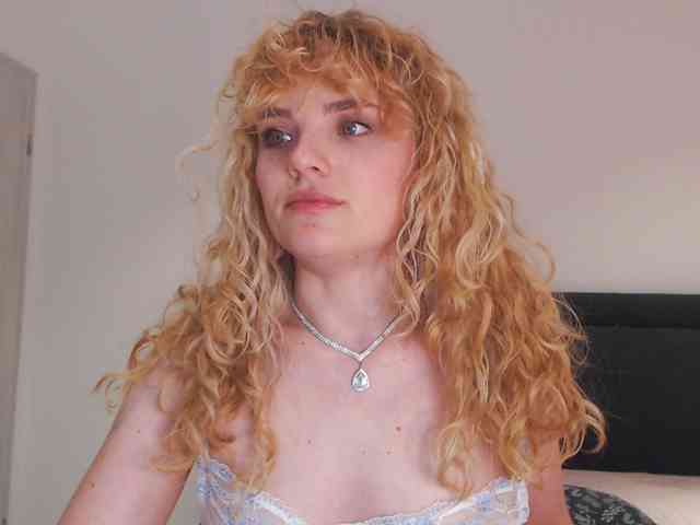 AnnaEvv webcam