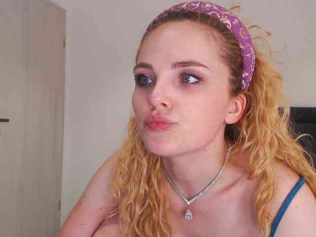 AnnaEvv webcam