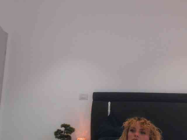 AnnaEvv webcam