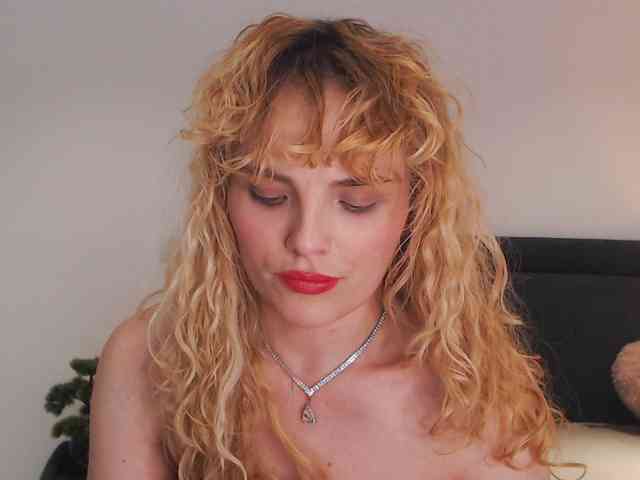 AnnaEvv webcam