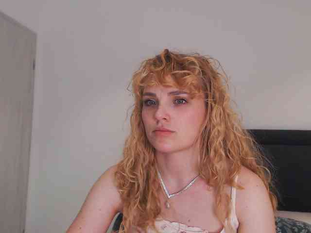 AnnaEvv webcam