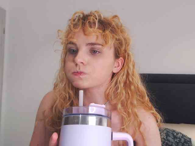 AnnaEvv webcam