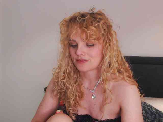 AnnaEvv webcam