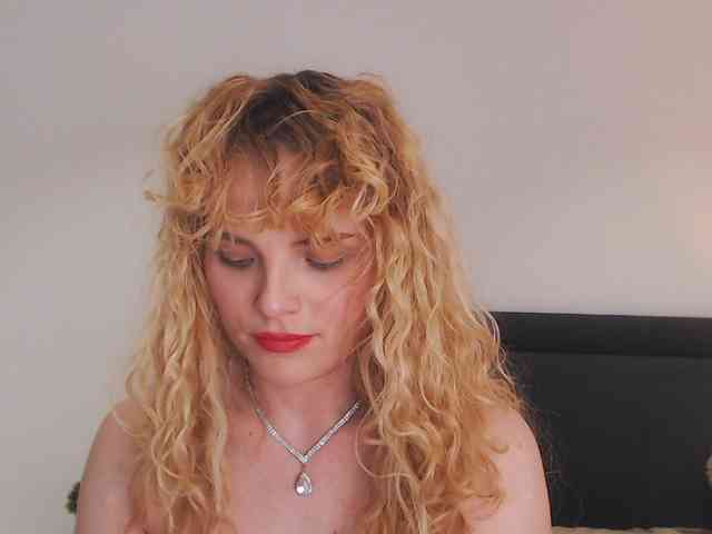 AnnaEvv webcam