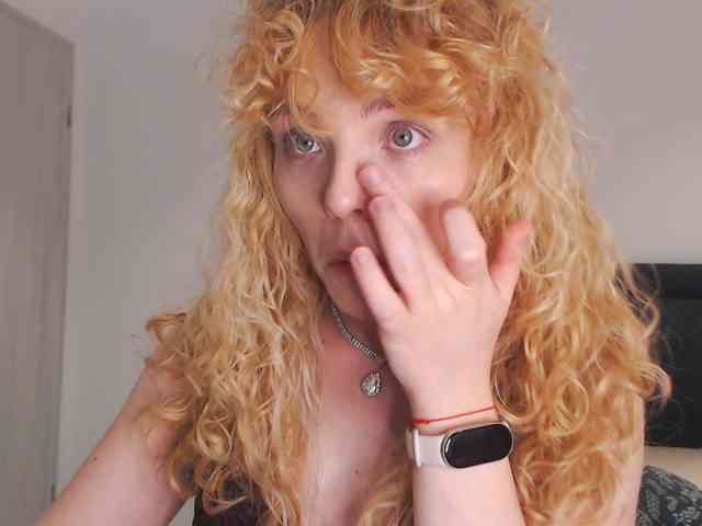 AnnaEvv webcam