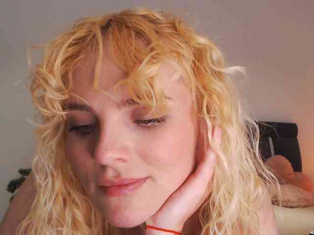 AnnaEvv webcam