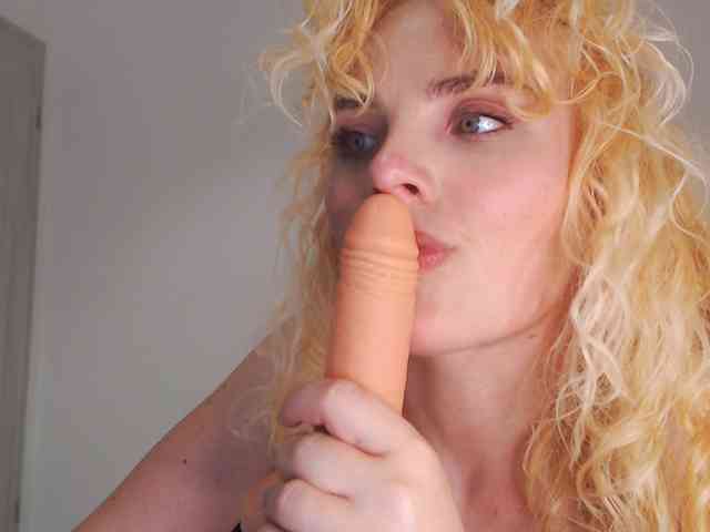 AnnaEvv webcam