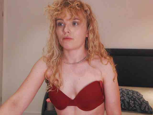AnnaEvv webcam