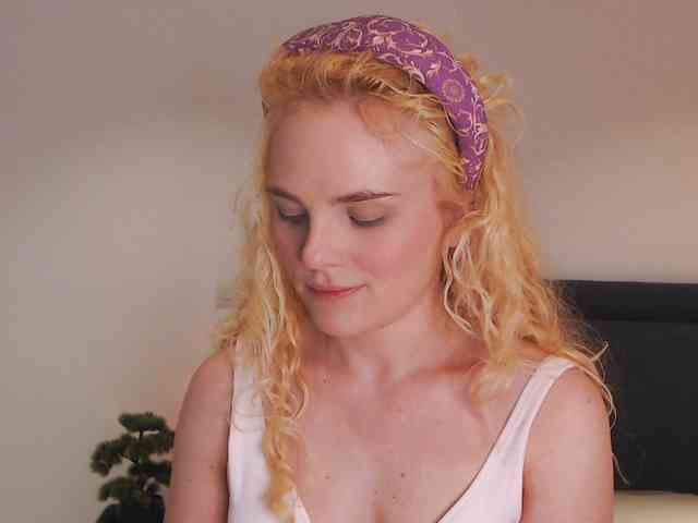 AnnaEvv webcam