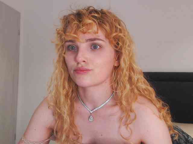 AnnaEvv webcam