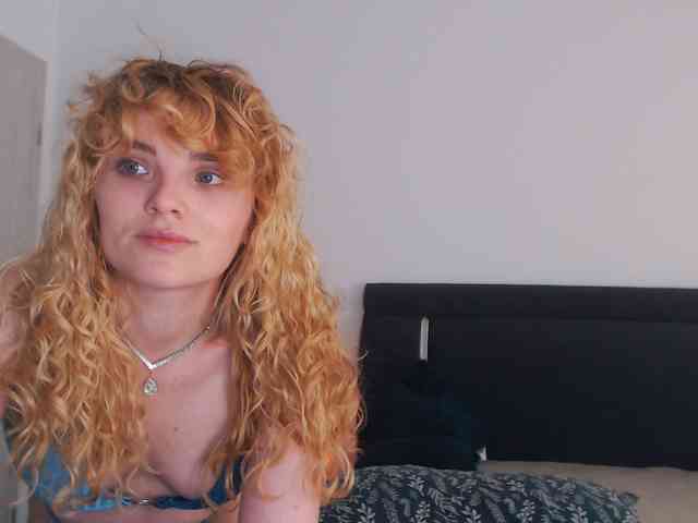 AnnaEvv webcam