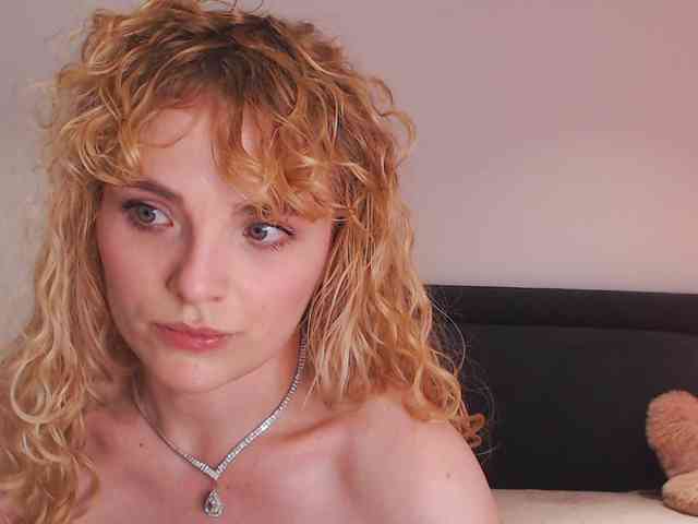 AnnaEvv Sex Cam Show
