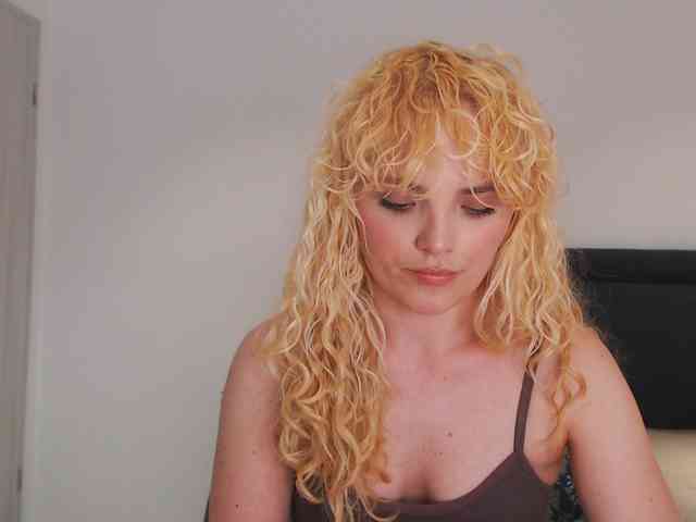 AnnaEvv webcam