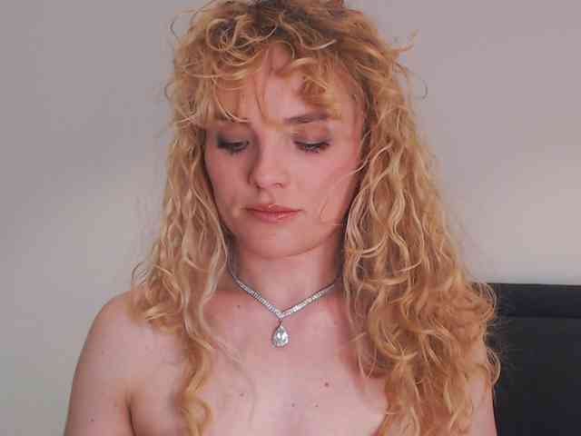AnnaEvv webcam