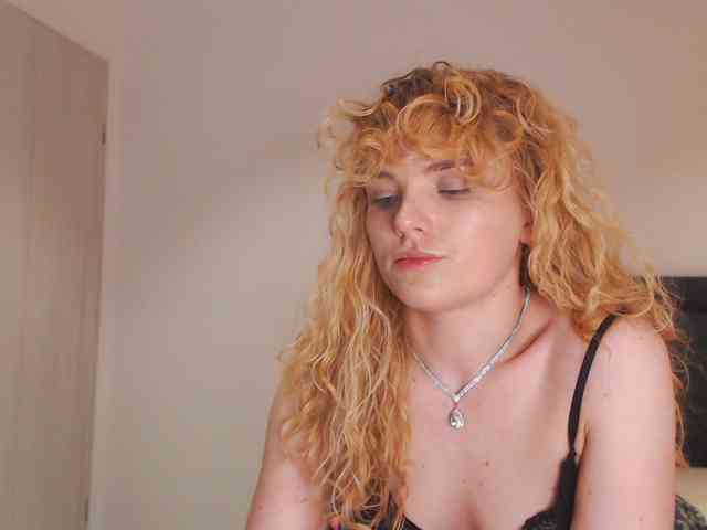 AnnaEvv webcam