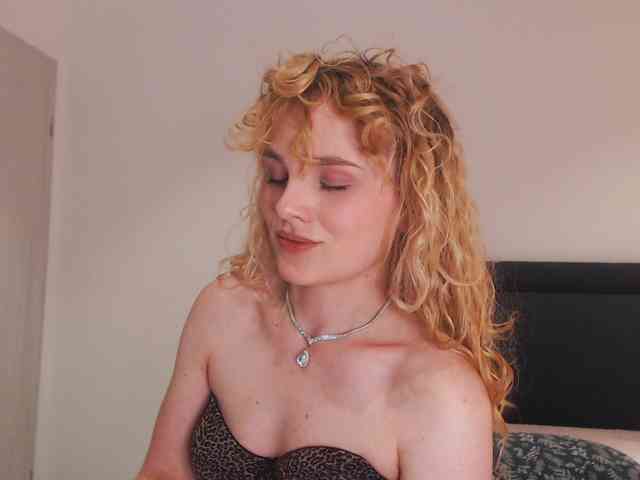 AnnaEvv webcam