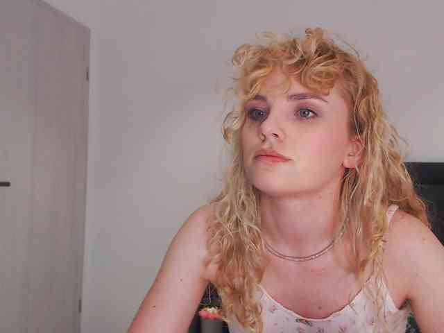 AnnaEvv webcam