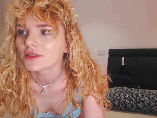 AnnaEvv webcam