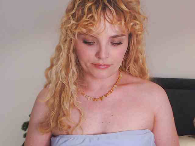 AnnaEvv webcam