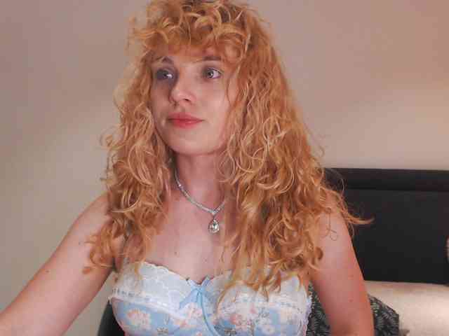 AnnaEvv webcam