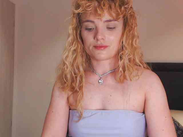 AnnaEvv webcam