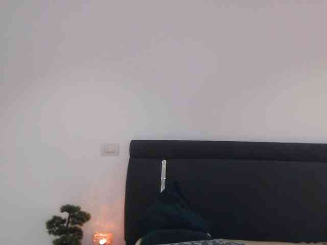 AnnaEvv webcam