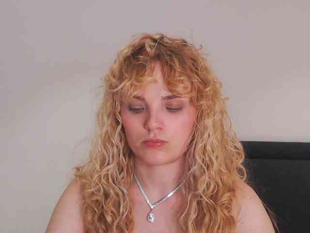 AnnaEvv webcam