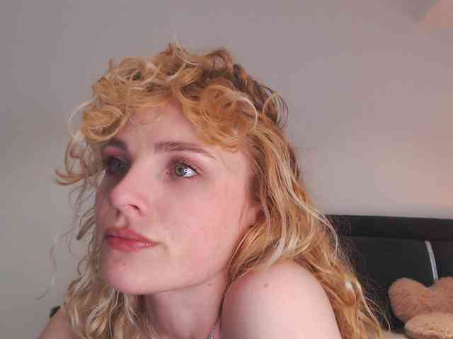 AnnaEvv webcam