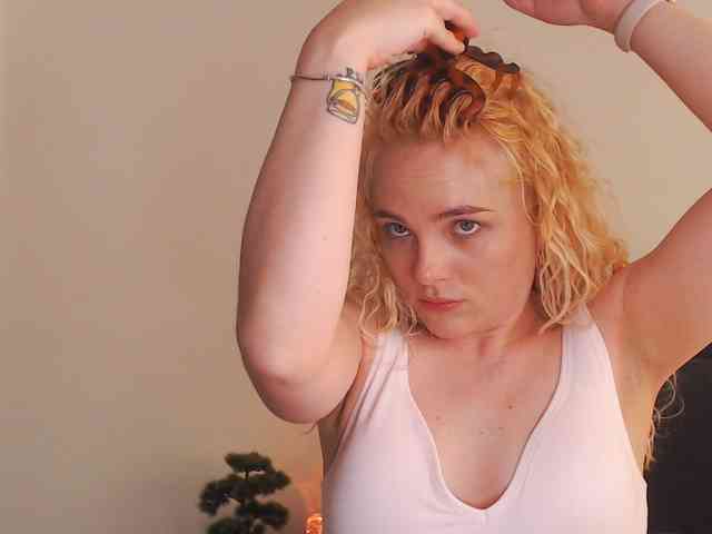 AnnaEvv webcam