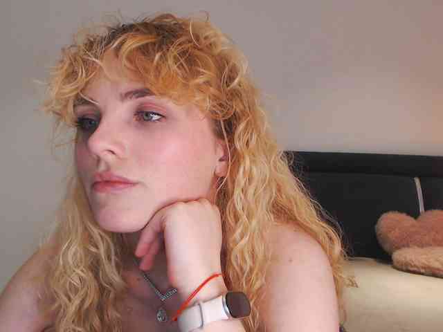 AnnaEvv webcam
