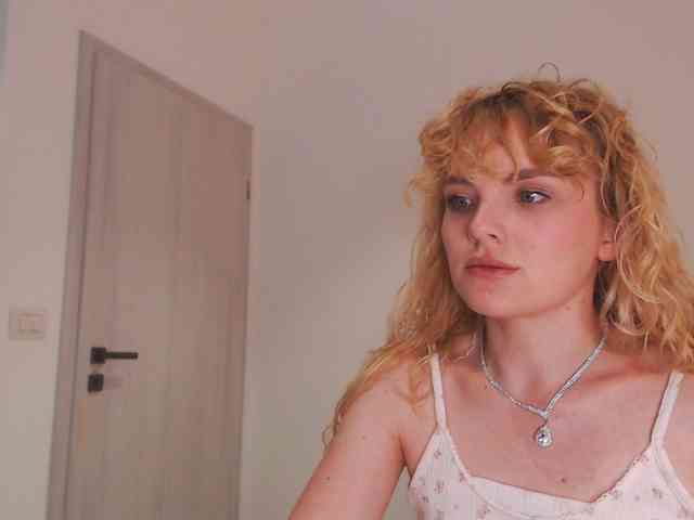 AnnaEvv webcam