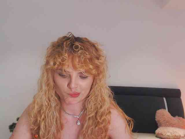 AnnaEvv webcam