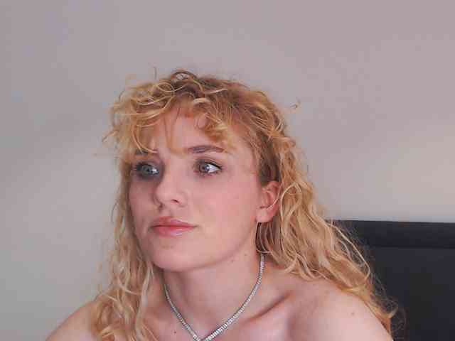 AnnaEvv webcam